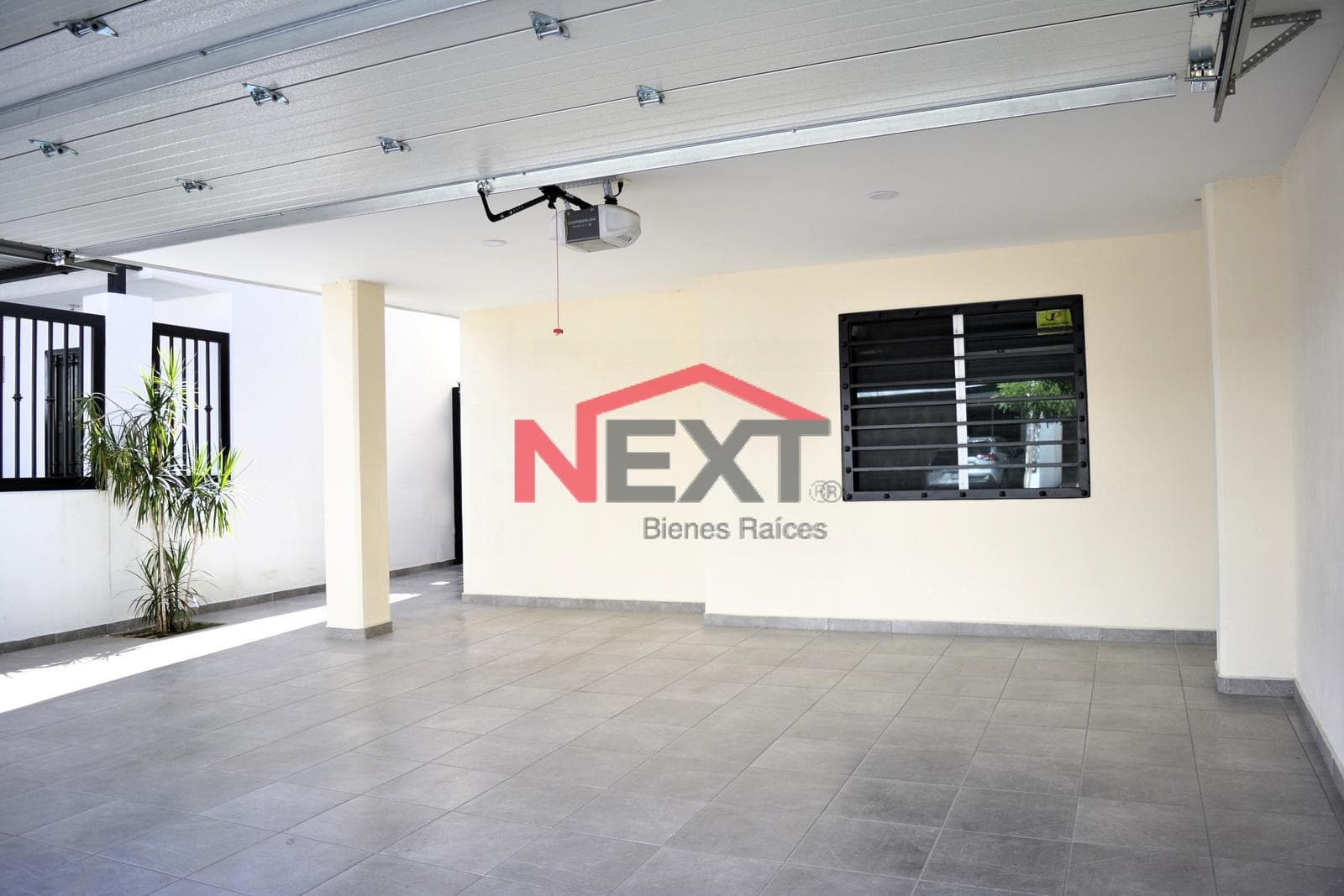 HOUSE FOR RENT IN BANUS RESIDENCIAL