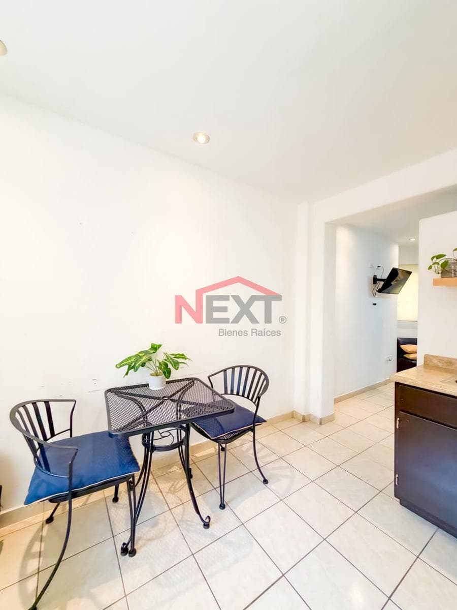 HOUSE FOR SALE IN COL. CENTENARIO