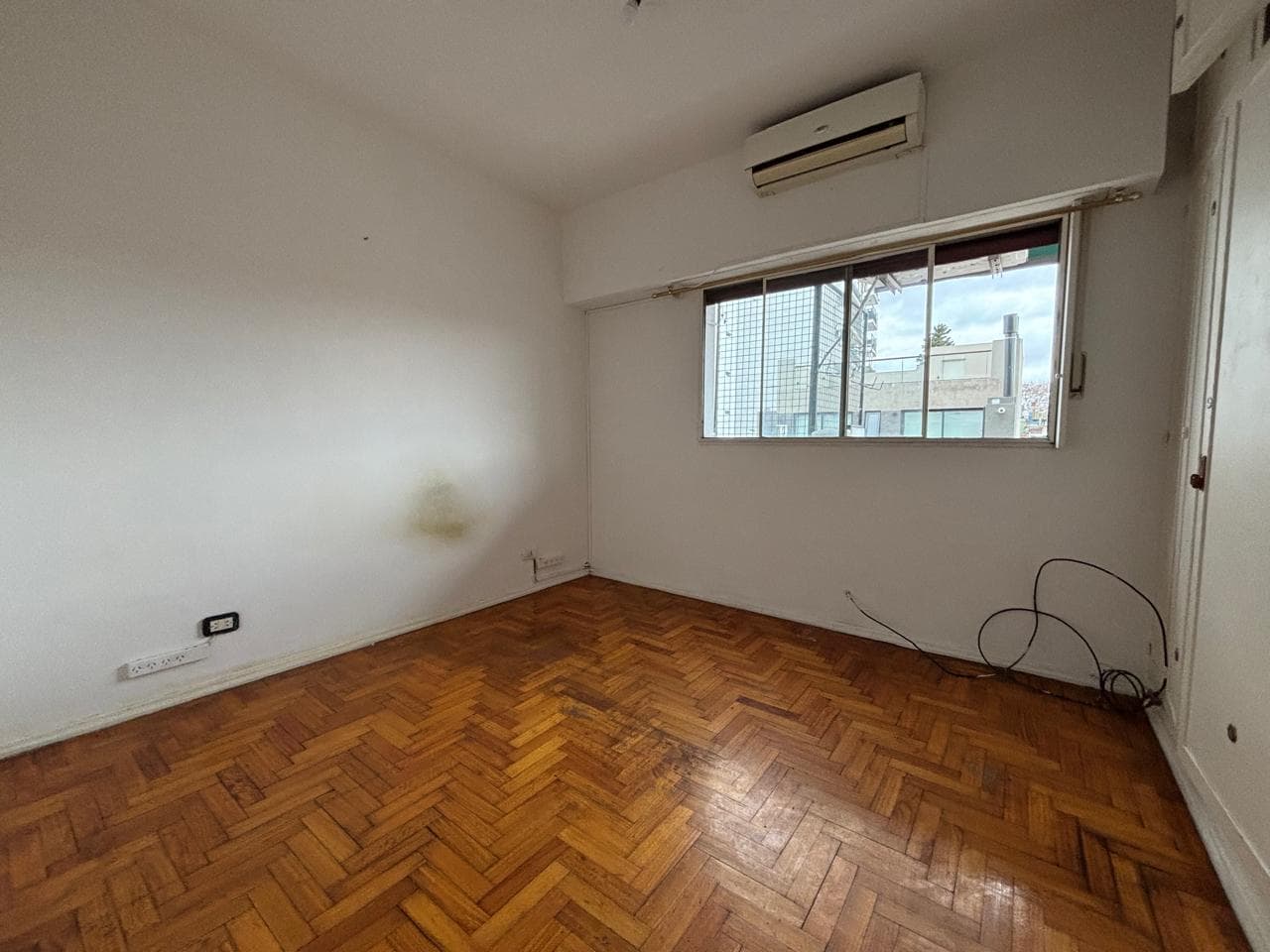 A two-room apartment in Palermo—bright and with a balcony