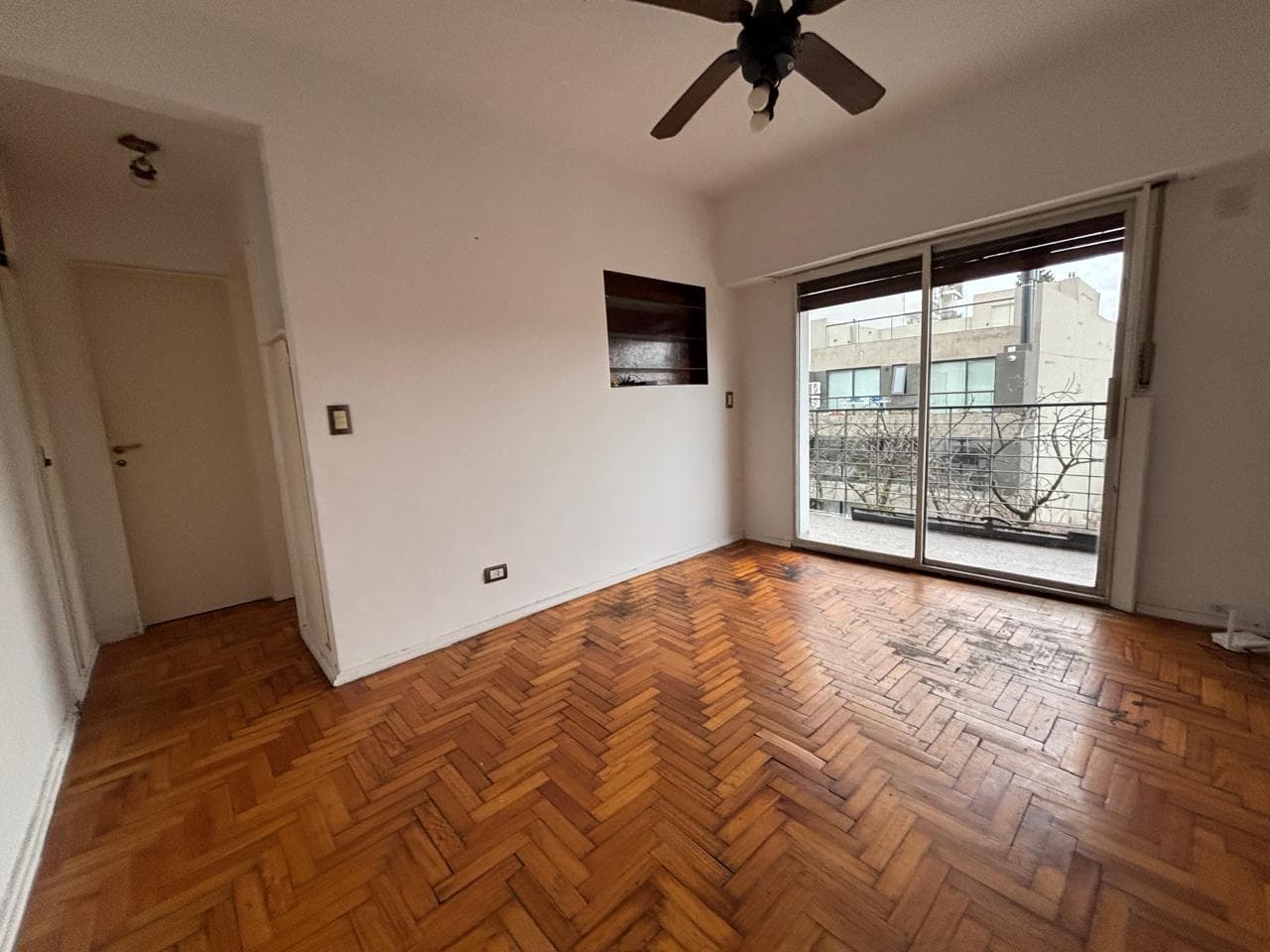 A two-room apartment in Palermo—bright and with a balcony