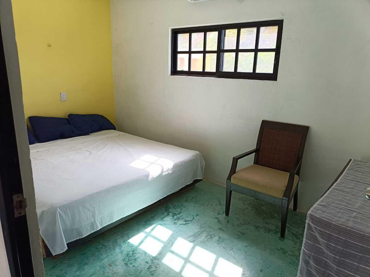 SUMMER HOME FOR SALE: 3 BEDROOMS AND A POOL, OCEAN VIEW IN TELCHAC PUERTO