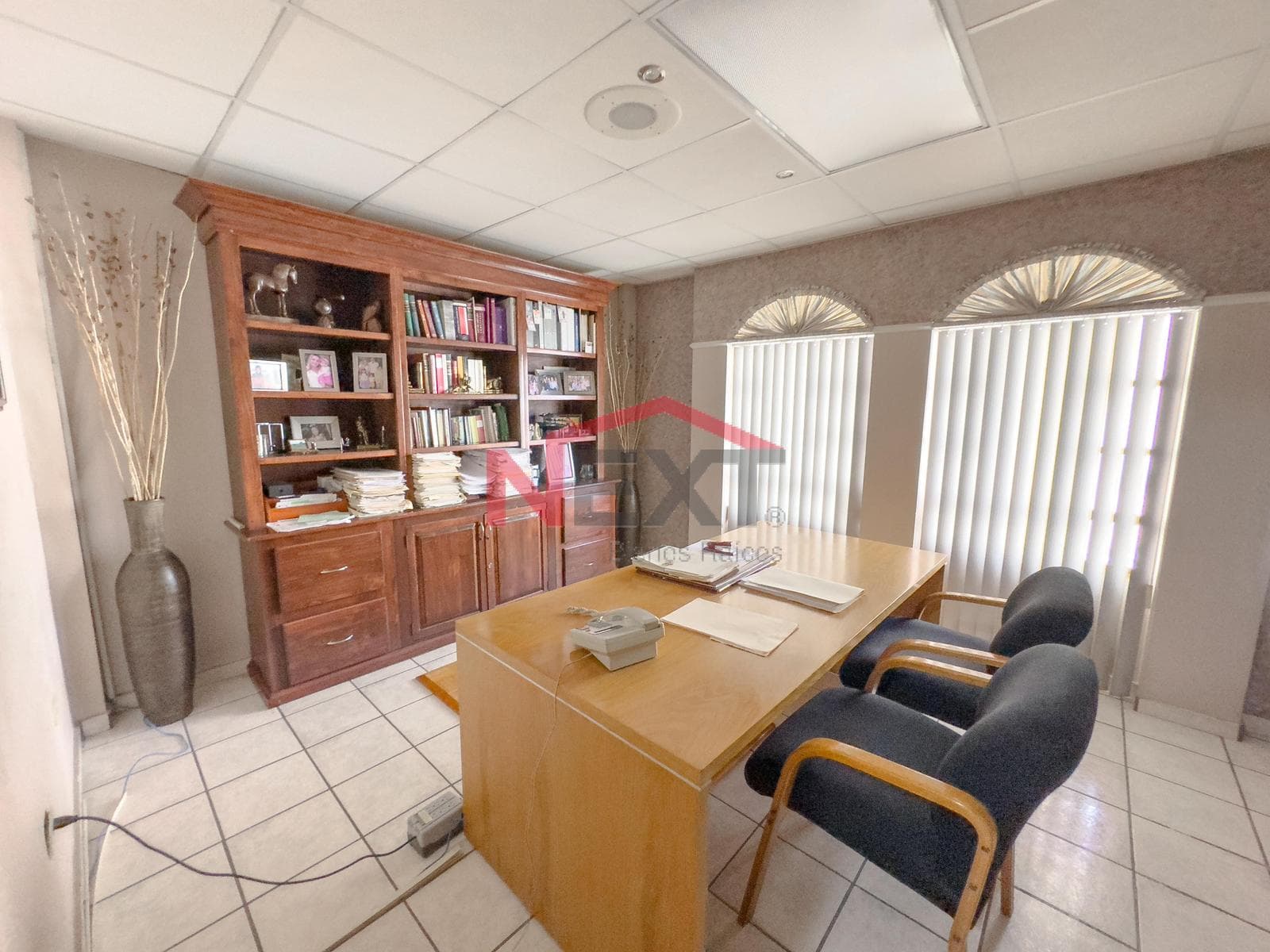OFFICE FOR RENT IN THE CENTENARIO NEIGHBORHOOD