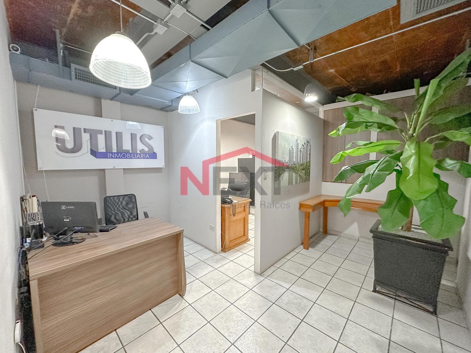 OFFICE FOR RENT IN THE CENTENARIO NEIGHBORHOOD