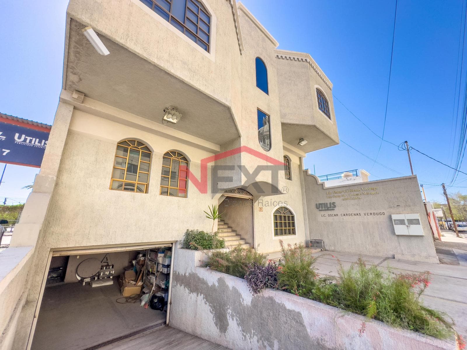 OFFICE FOR RENT IN THE CENTENARIO NEIGHBORHOOD