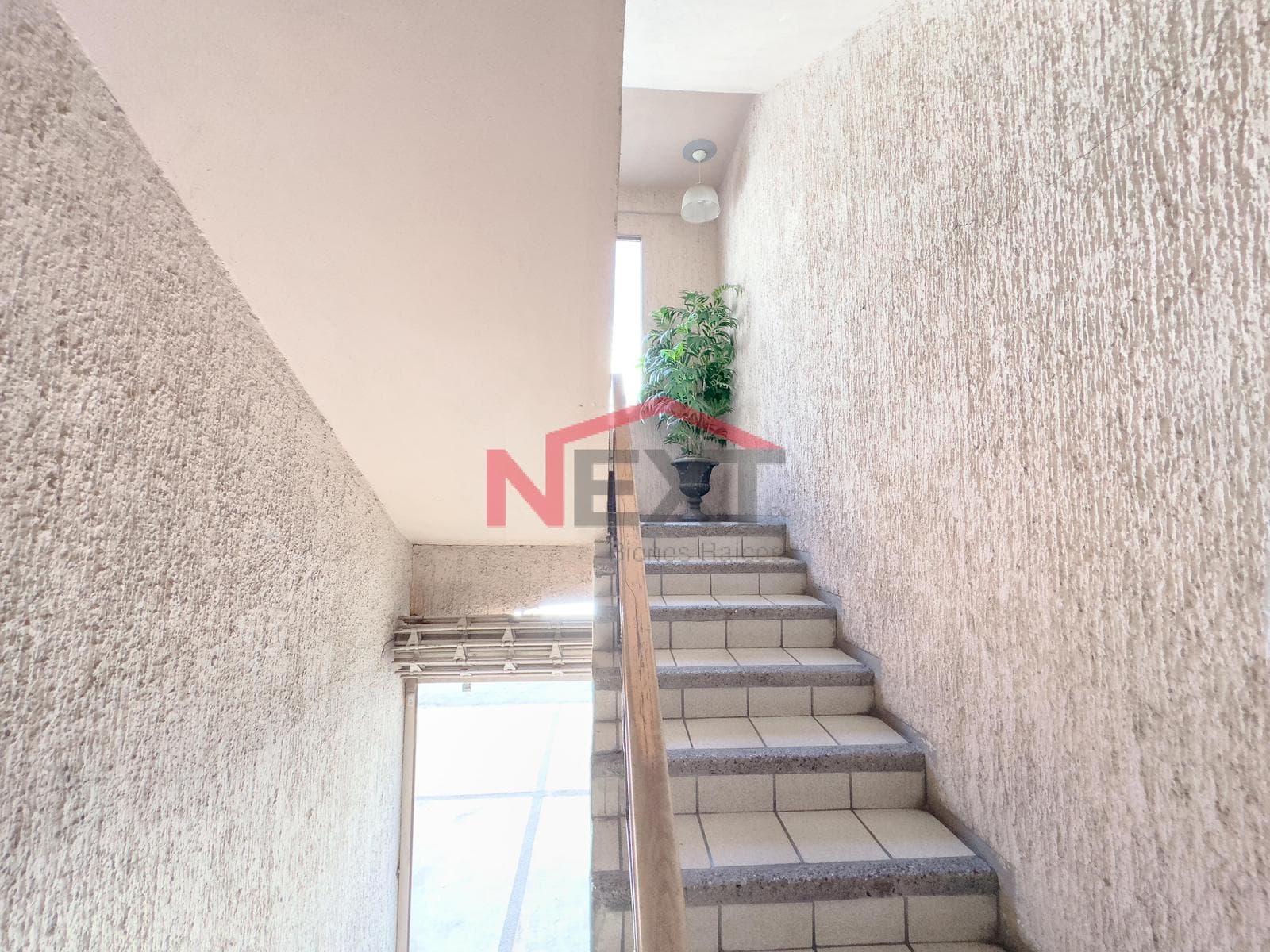 OFFICE FOR RENT IN THE CENTENARIO NEIGHBORHOOD