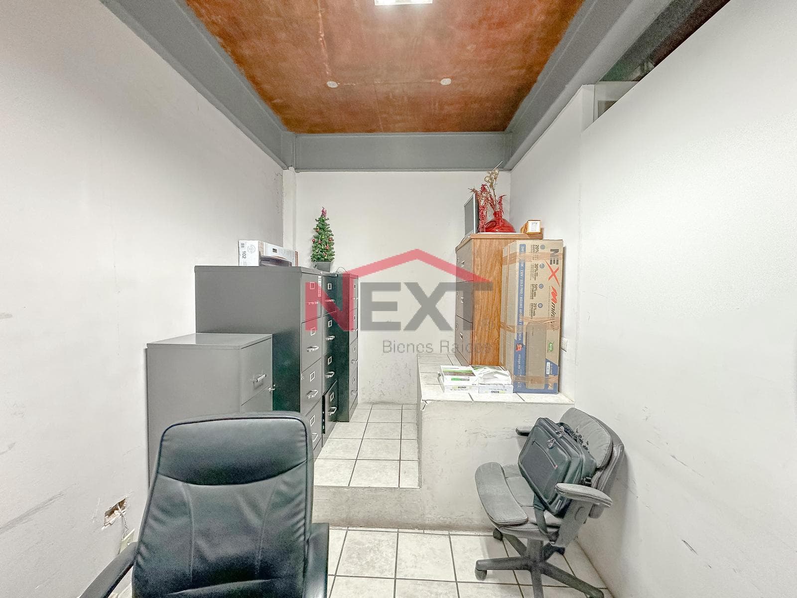 OFFICE FOR RENT IN THE CENTENARIO NEIGHBORHOOD