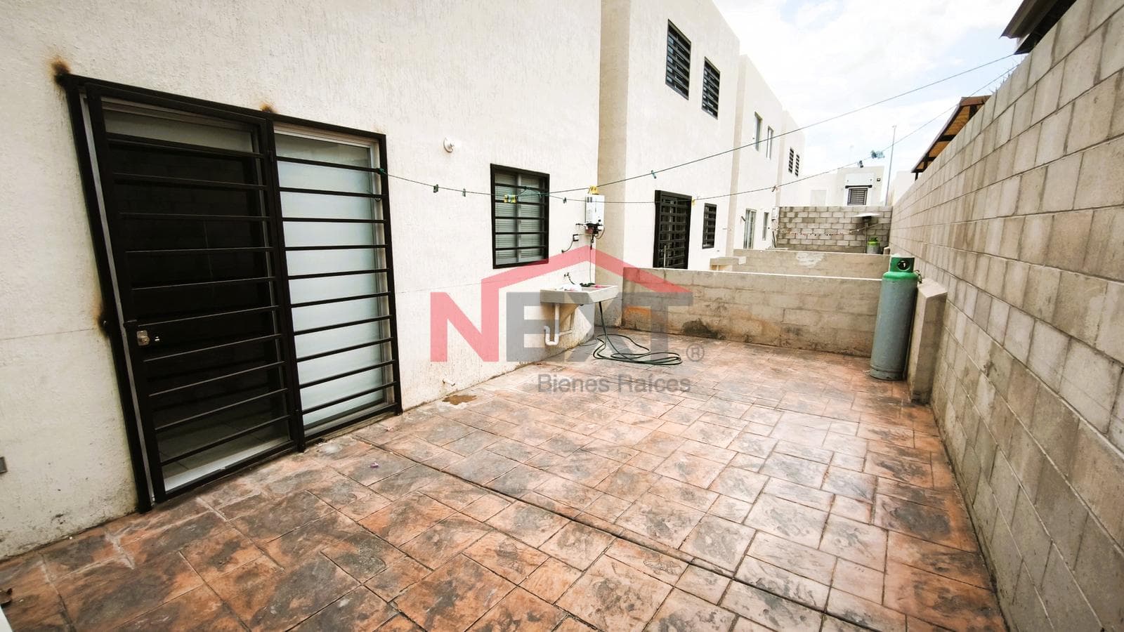 HOUSE FOR SALE IN BELCANTO RESIDENCIAL