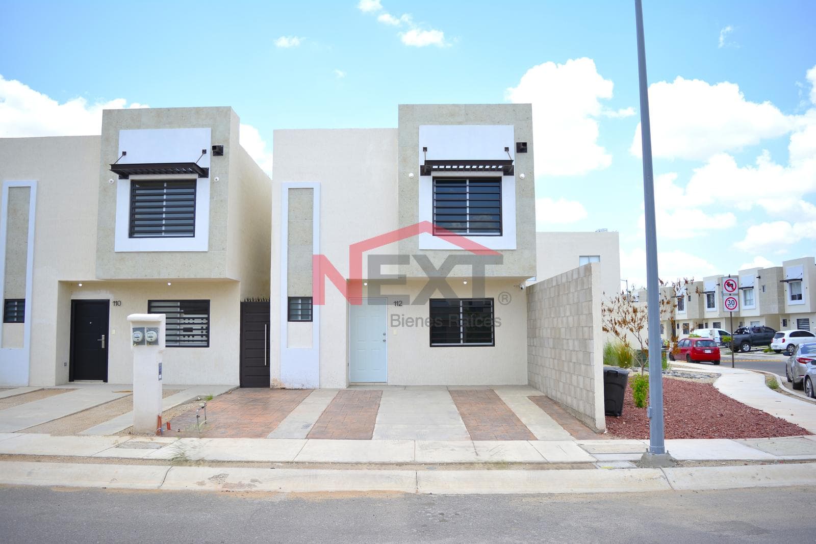 HOUSE FOR RENT IN BELCANTO RESIDENCIAL