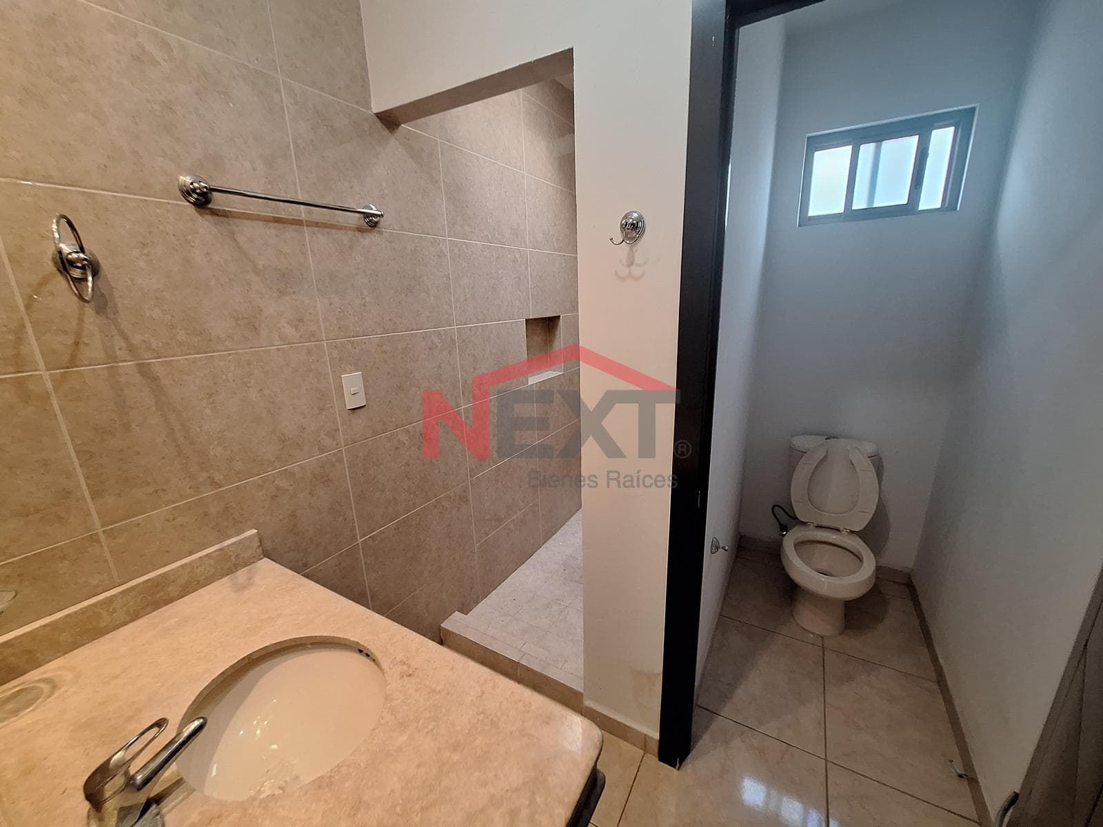 HOUSE FOR SALE IN THE PRIVATE AL NORTE SUBDIVISION