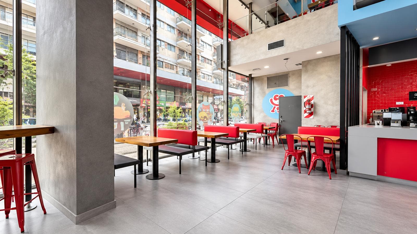 CORNER COMMERCIAL SPACE FOR RENT – RIGHT IN THE HEART OF SAN MIGUEL