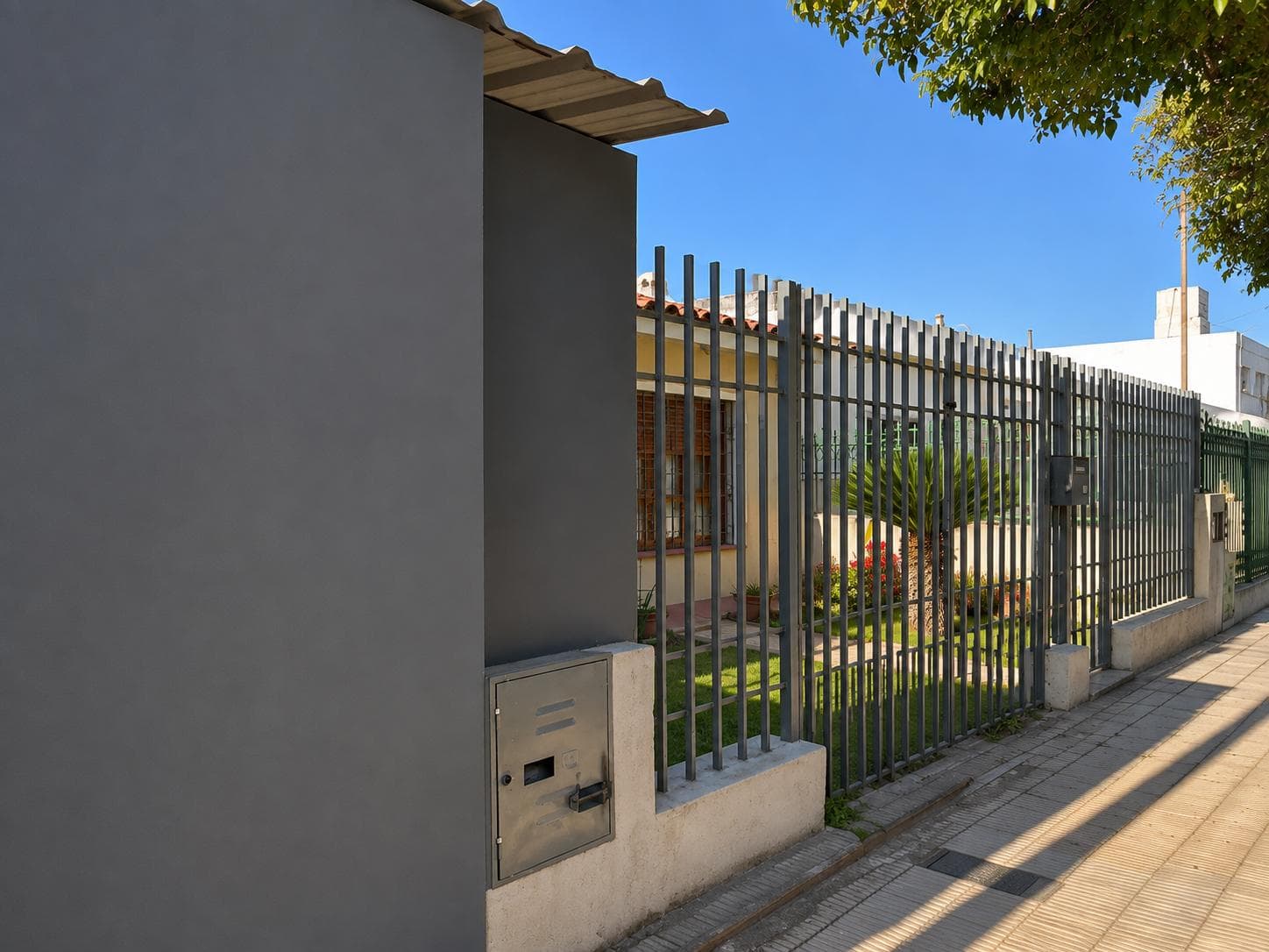 ONE HOME, MANY POSSIBILITIES | 4 BEDROOMS SEPARATE AREA