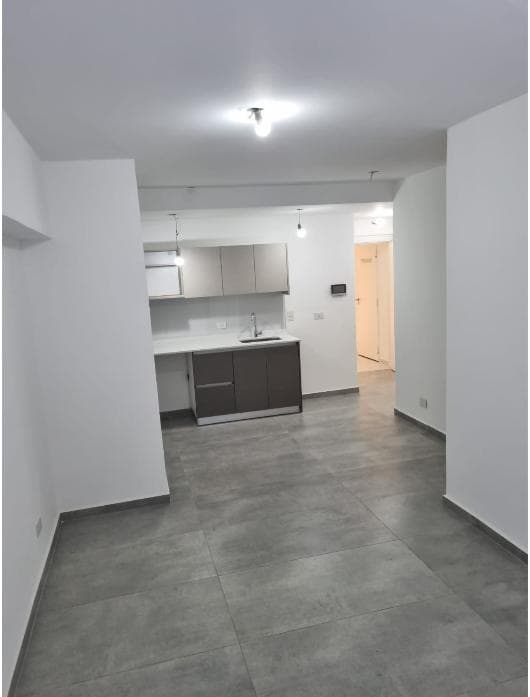 GROUND-FLOOR APARTMENT FOR SALE IN CABALLITO SUR