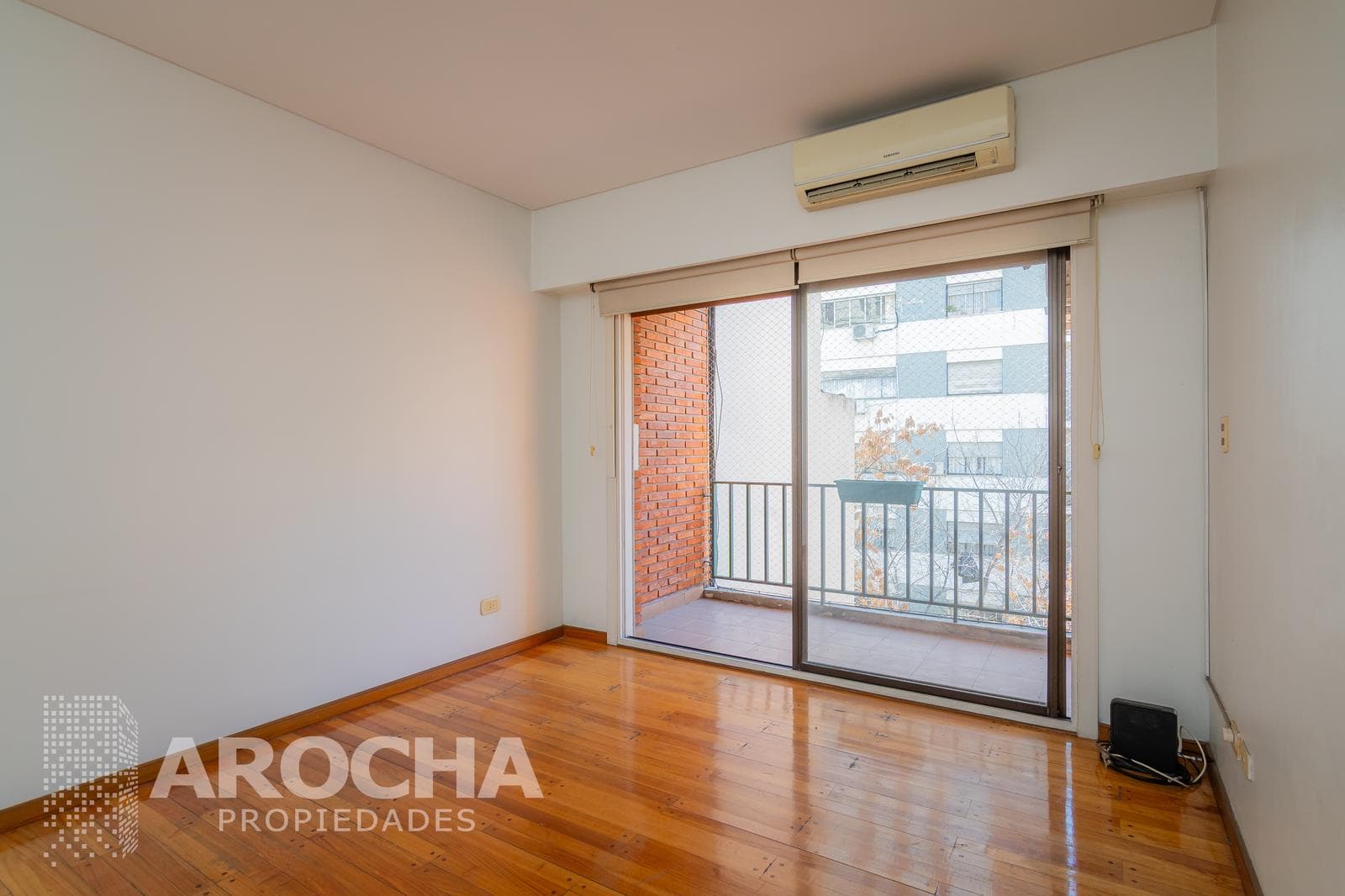 2-ROOM APARTMENT FOR SALE WITH ASSIGNED PARKING SPACE - BRIGHT - EXCELLENT LOCATION IN BELGRANO
