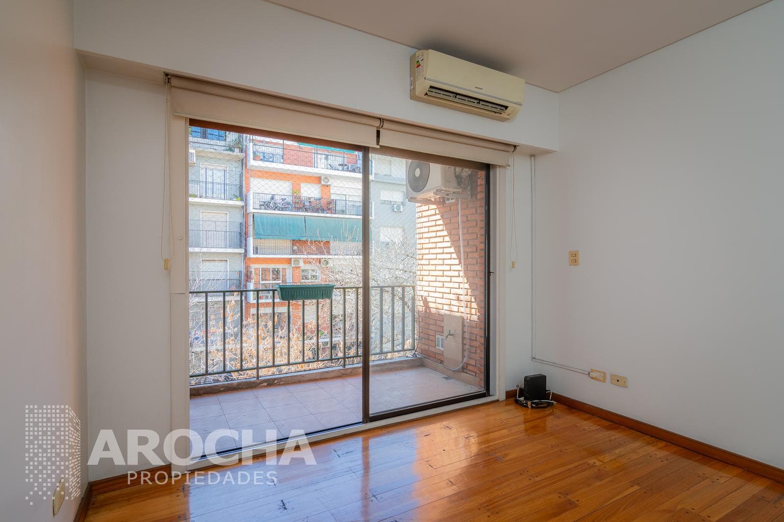2-ROOM APARTMENT FOR SALE WITH ASSIGNED PARKING SPACE - BRIGHT - EXCELLENT LOCATION IN BELGRANO