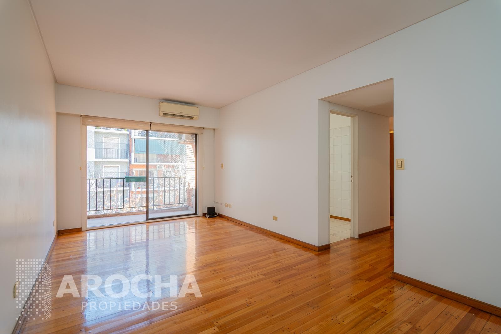 2-ROOM APARTMENT FOR SALE WITH ASSIGNED PARKING SPACE - BRIGHT - EXCELLENT LOCATION IN BELGRANO