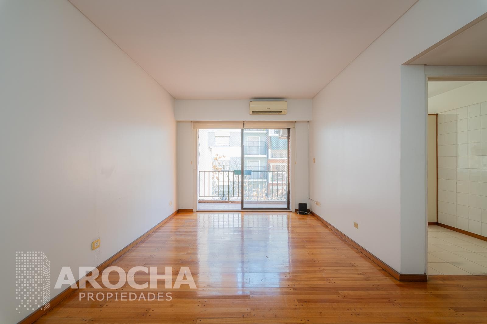 2-ROOM APARTMENT FOR SALE WITH ASSIGNED PARKING SPACE - BRIGHT - EXCELLENT LOCATION IN BELGRANO