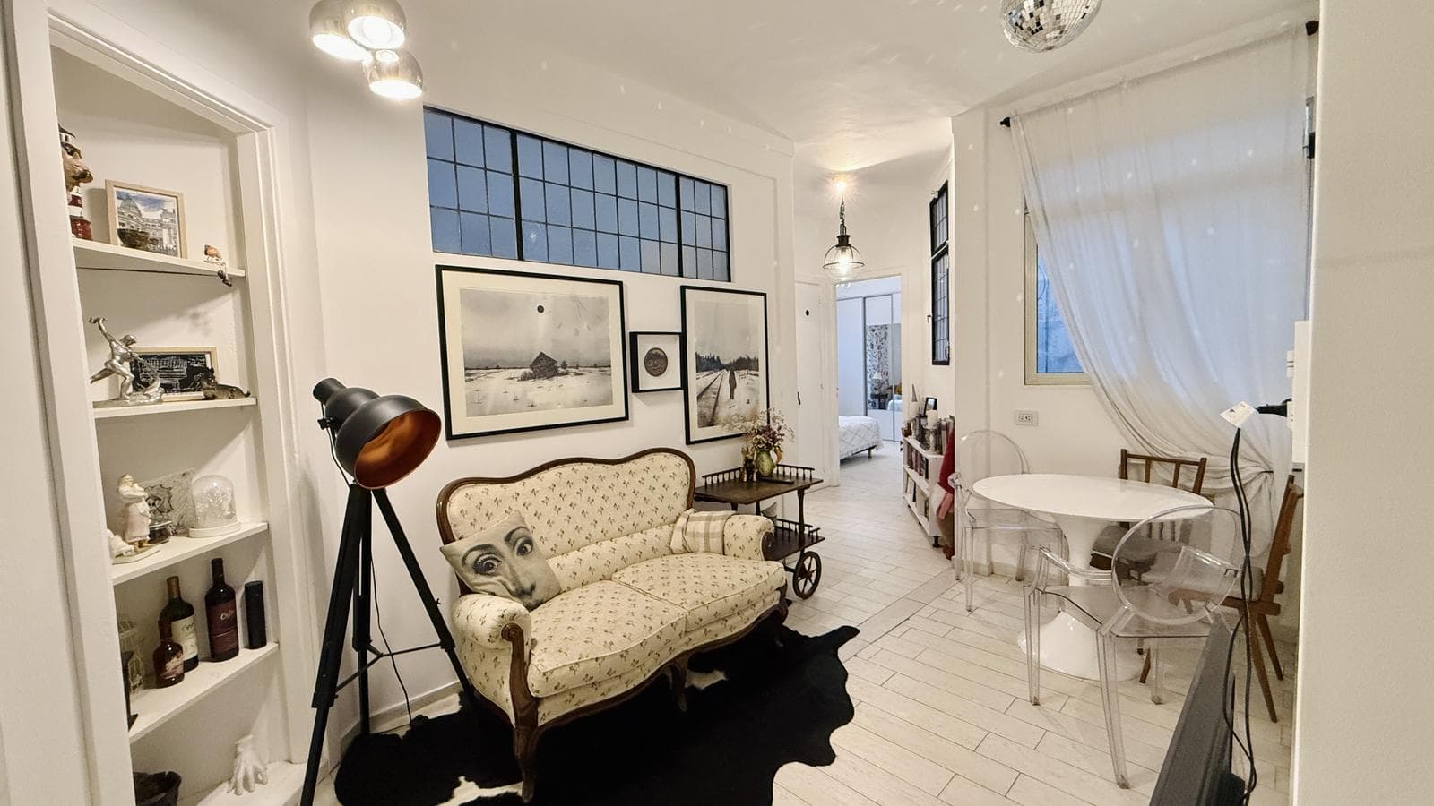 4-Bedroom Apartment for Sale in Monserrat