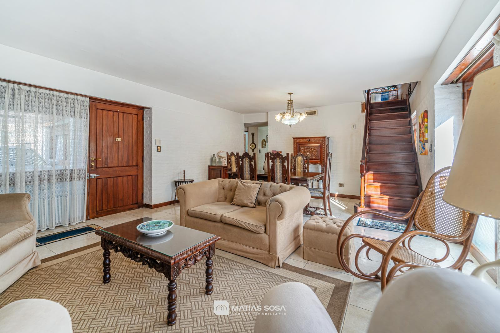 For Sale - House - 5 Rooms - Outdoor Kitchen - Pool - Garage and Parking - La Florida