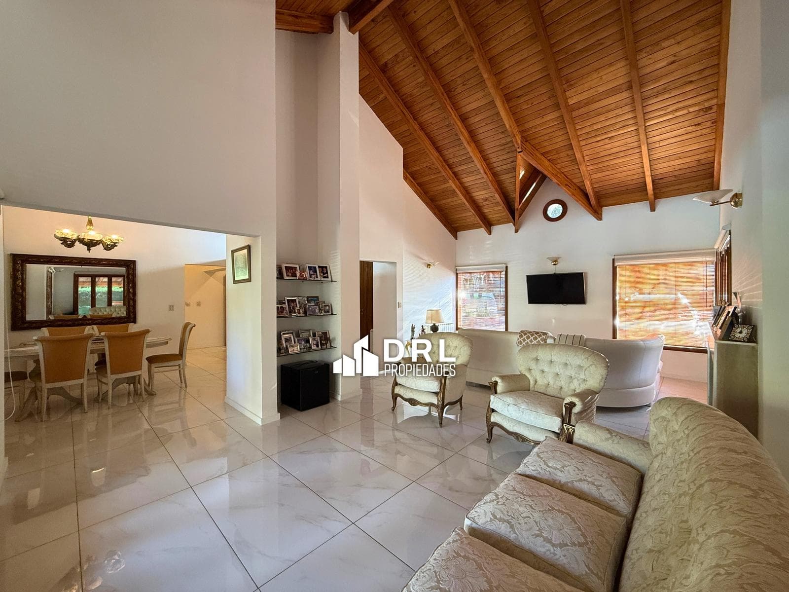 House for Sale in Lomas de la Carolina