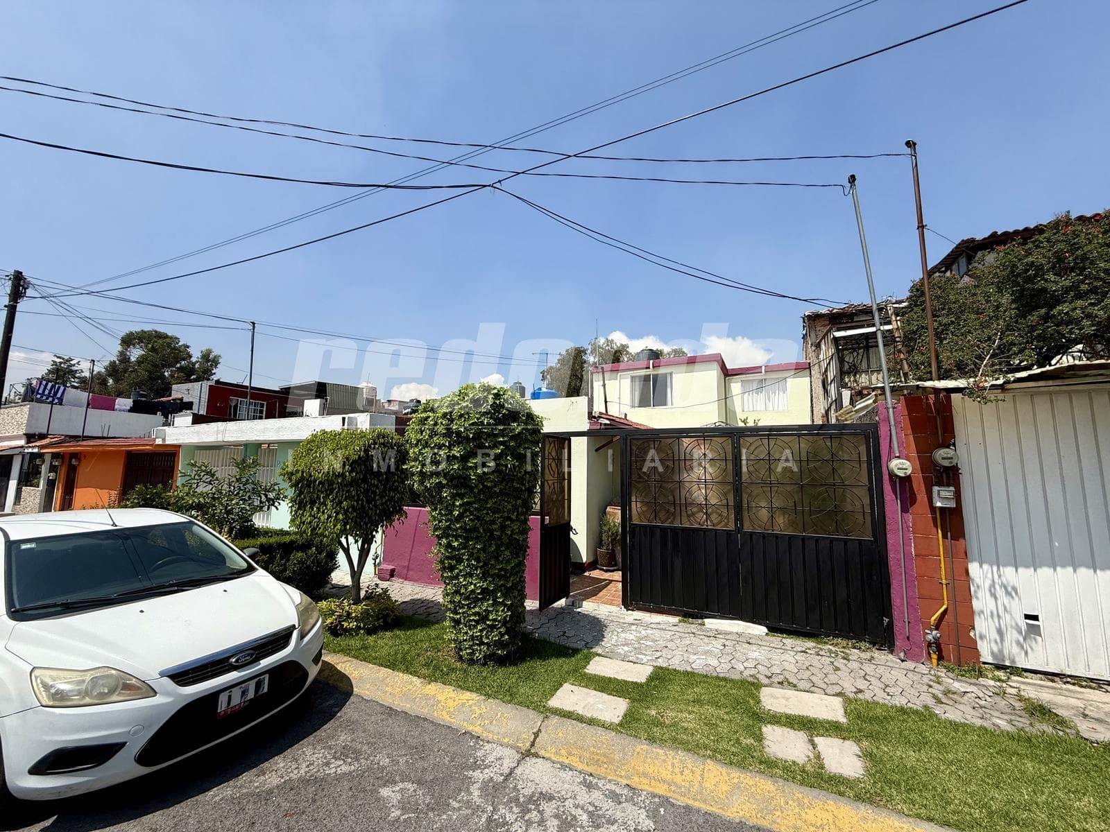 House in Ensueños