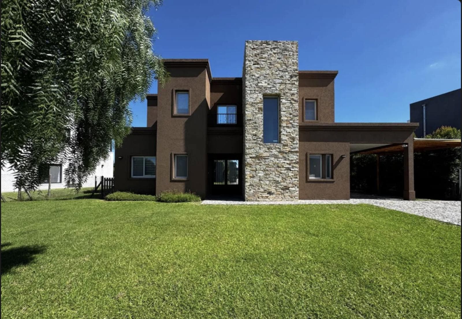 6-Bedroom House for Sale in La Laguna, El Cantón Norte Neighborhood, Escobar