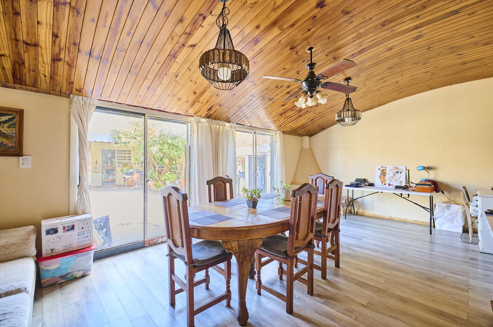 4-Room House for Sale with Patio and Barbecue Area in Parque Avellaneda