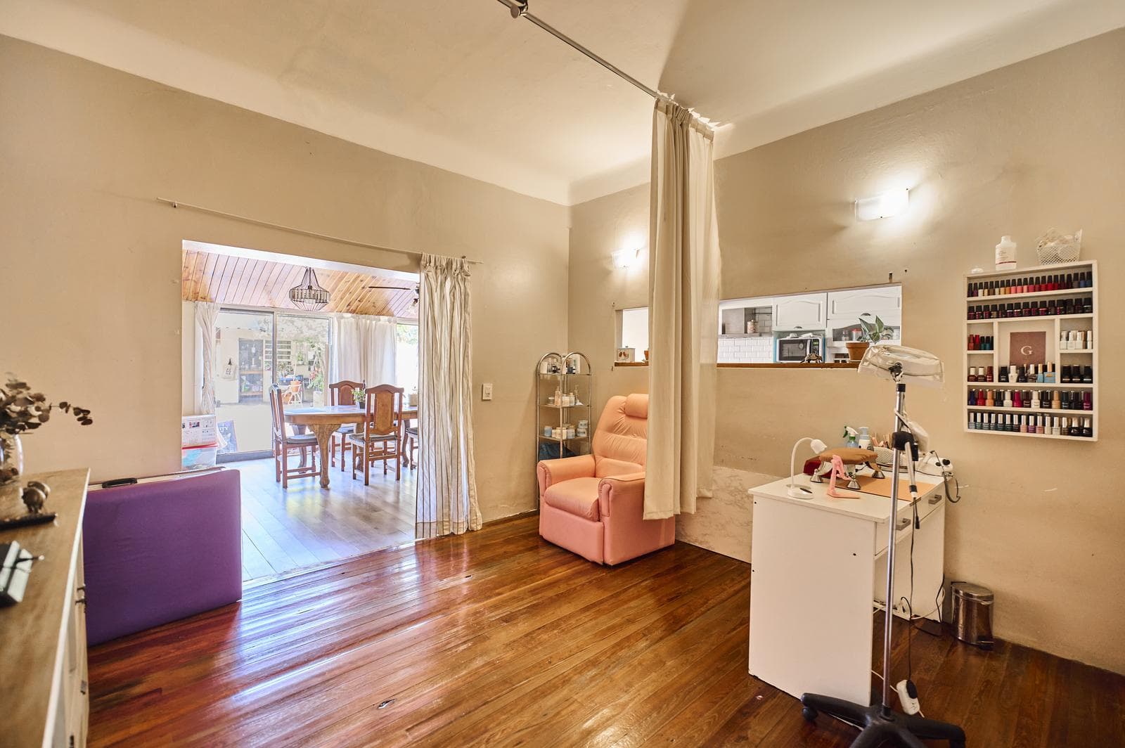4-Room House for Sale with Patio and Barbecue Area in Parque Avellaneda