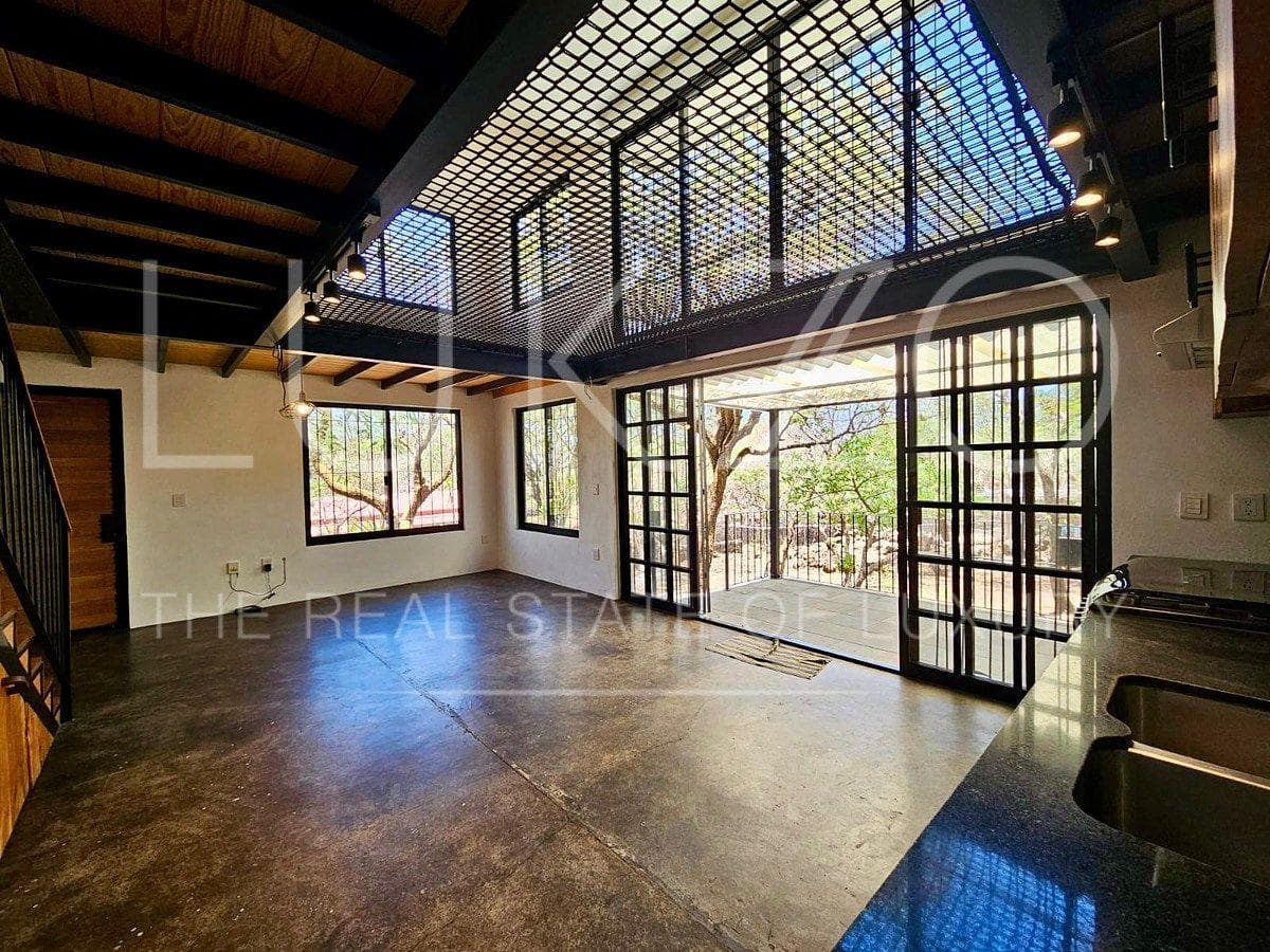 House for Sale in Tepoztlán