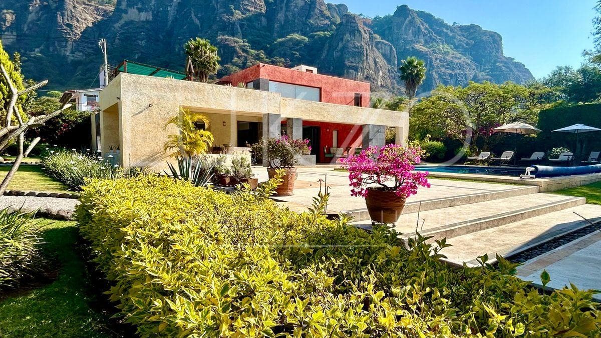 Luxury Home for Sale in Valle de Atongo, Tepoztlán