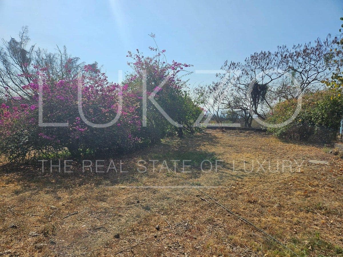 Land for Sale in Santiago Tepetlapa, Tepoztlán