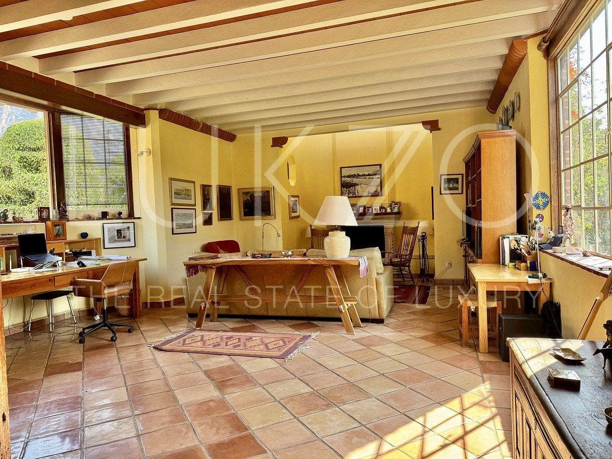 House for Sale in the Santo Domingo Neighborhood, Tepoztlán