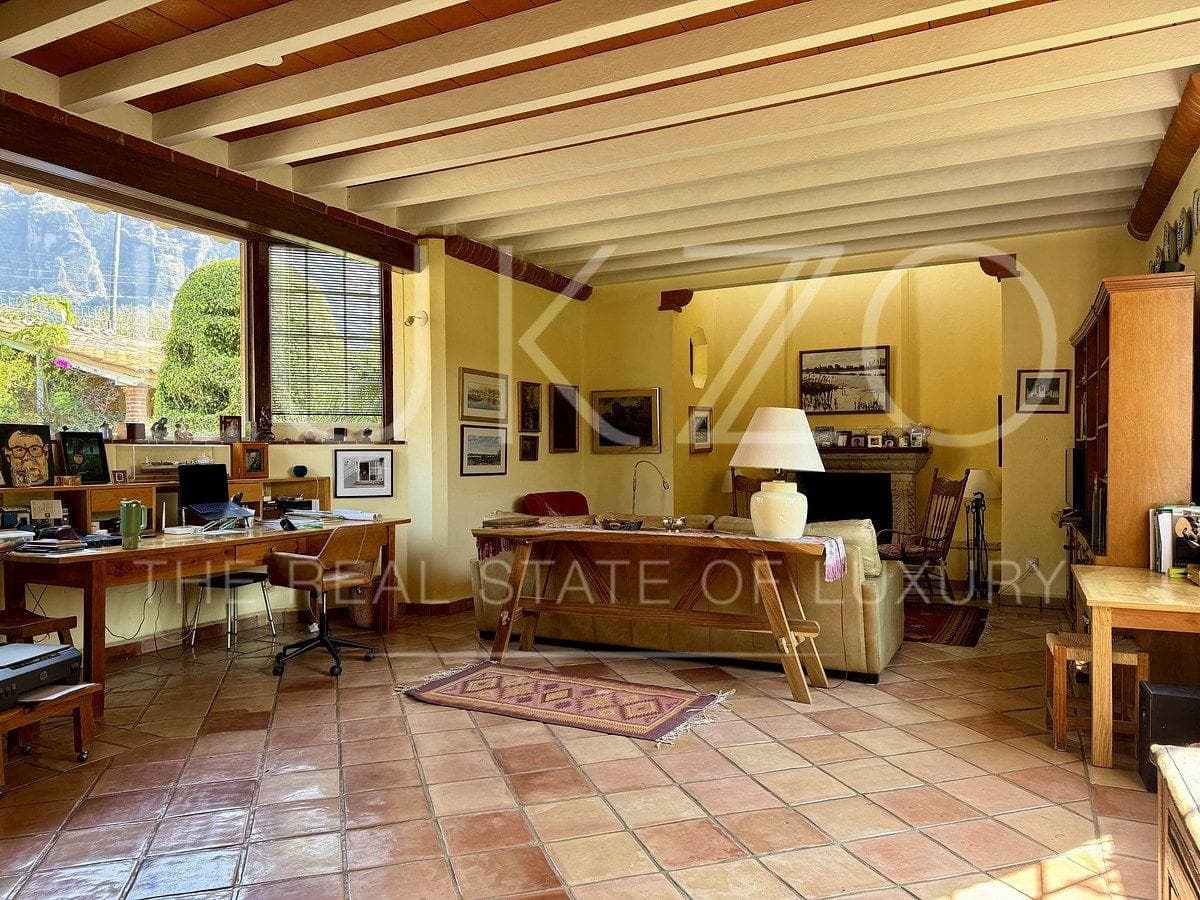 House for Sale in the Santo Domingo Neighborhood, Tepoztlán