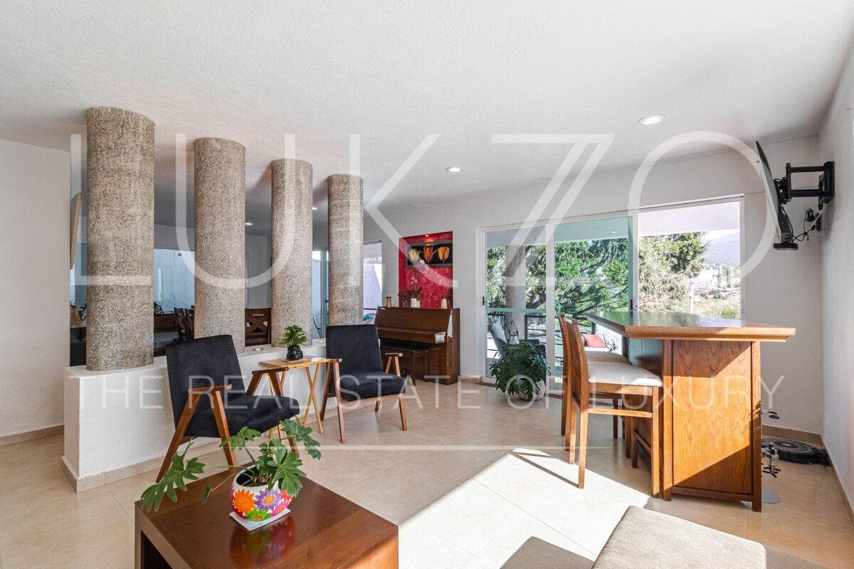 House for Sale in Ahuatlán Tzompantle, Cuernavaca