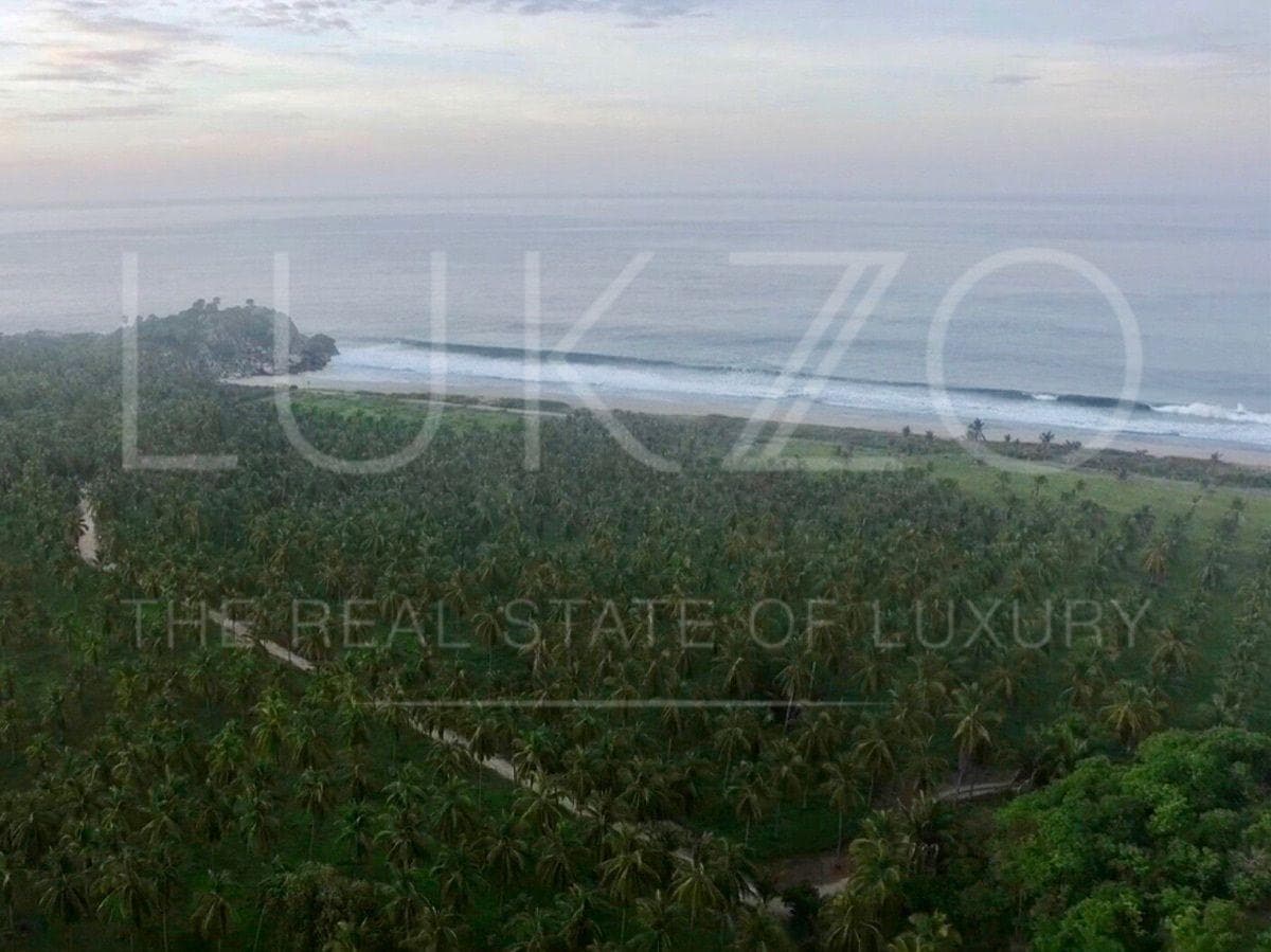 Beachfront Lot for Sale in El Venado