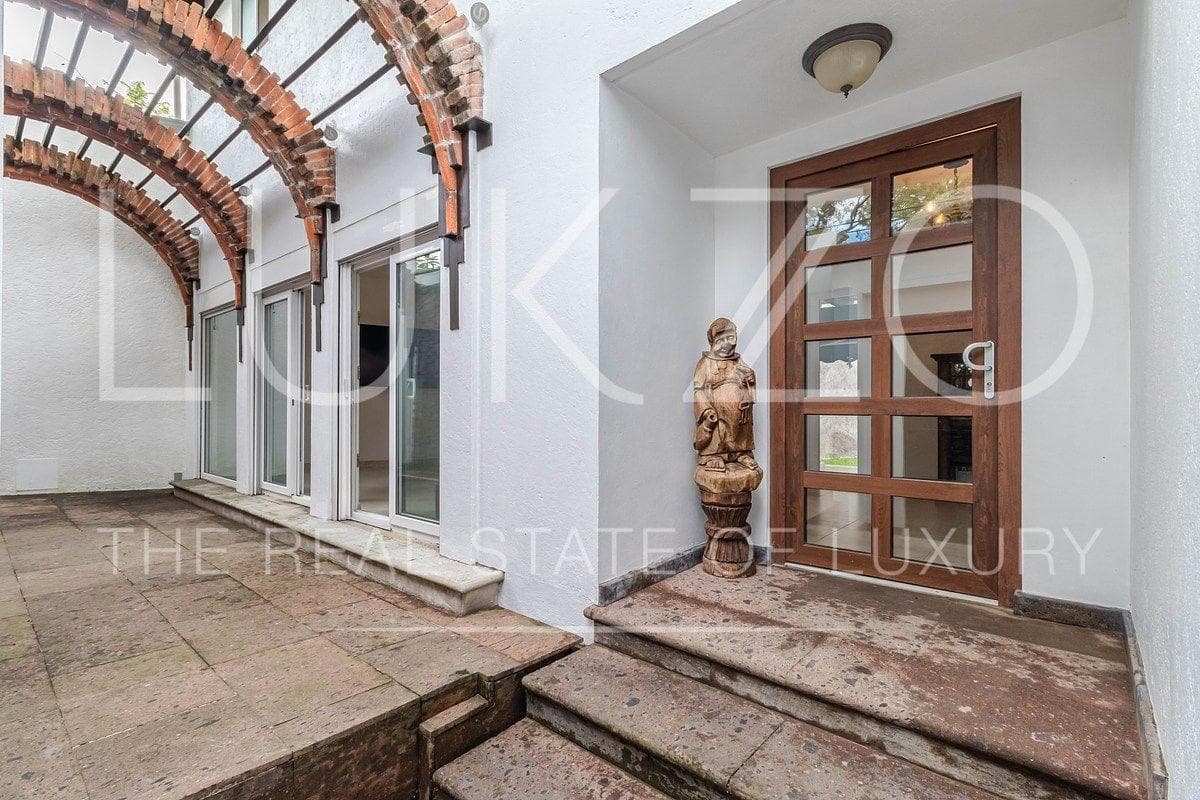 House for Sale in Rancho Cortés, Cuernavaca
