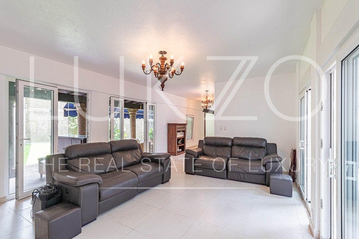 House for Sale in Rancho Cortés, Cuernavaca