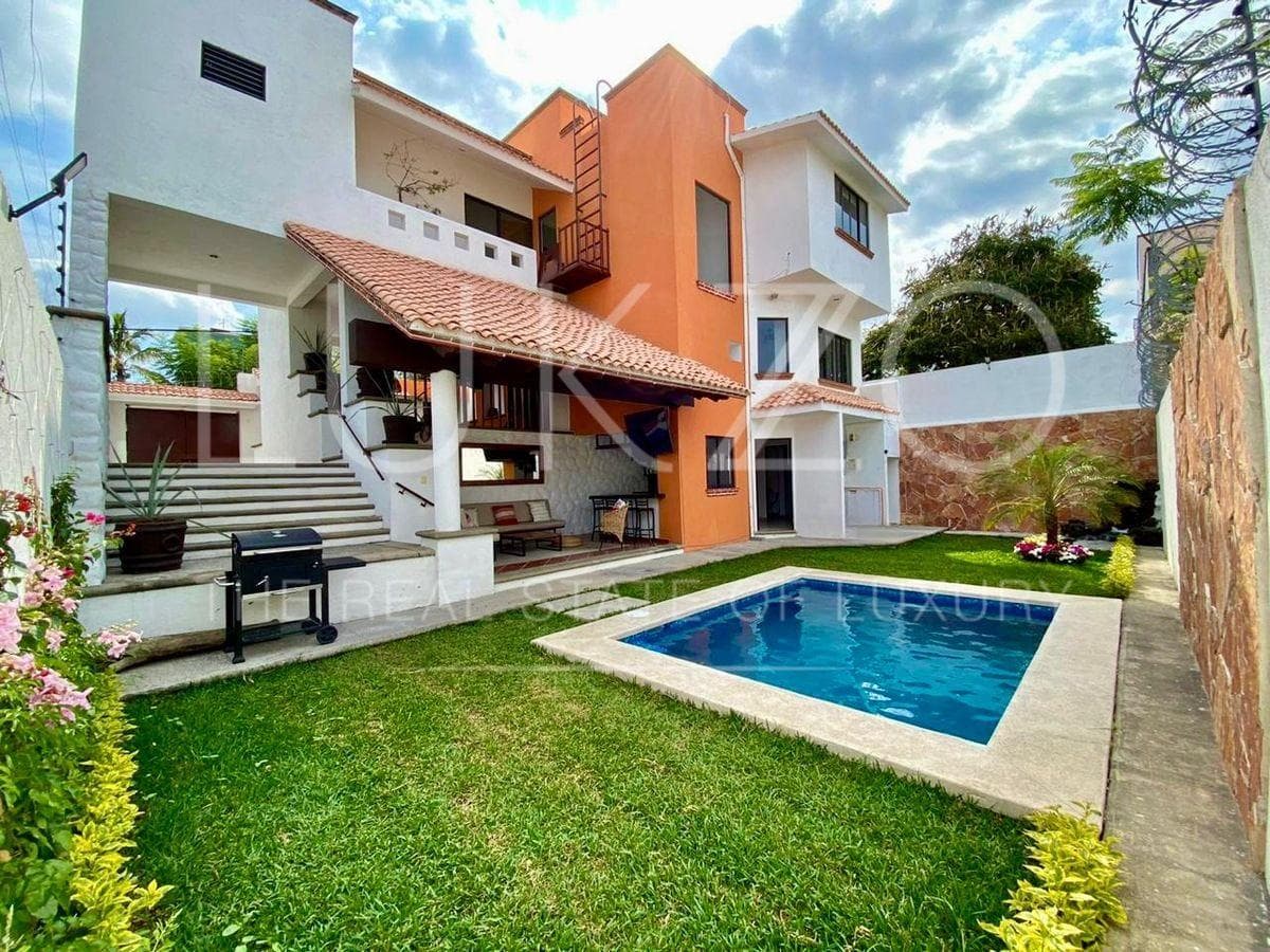 House for Sale in Lomas de Tetela, Cuernavaca