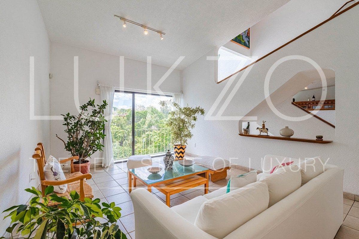 House for Sale in Lomas de Coyuca, Cuernavaca