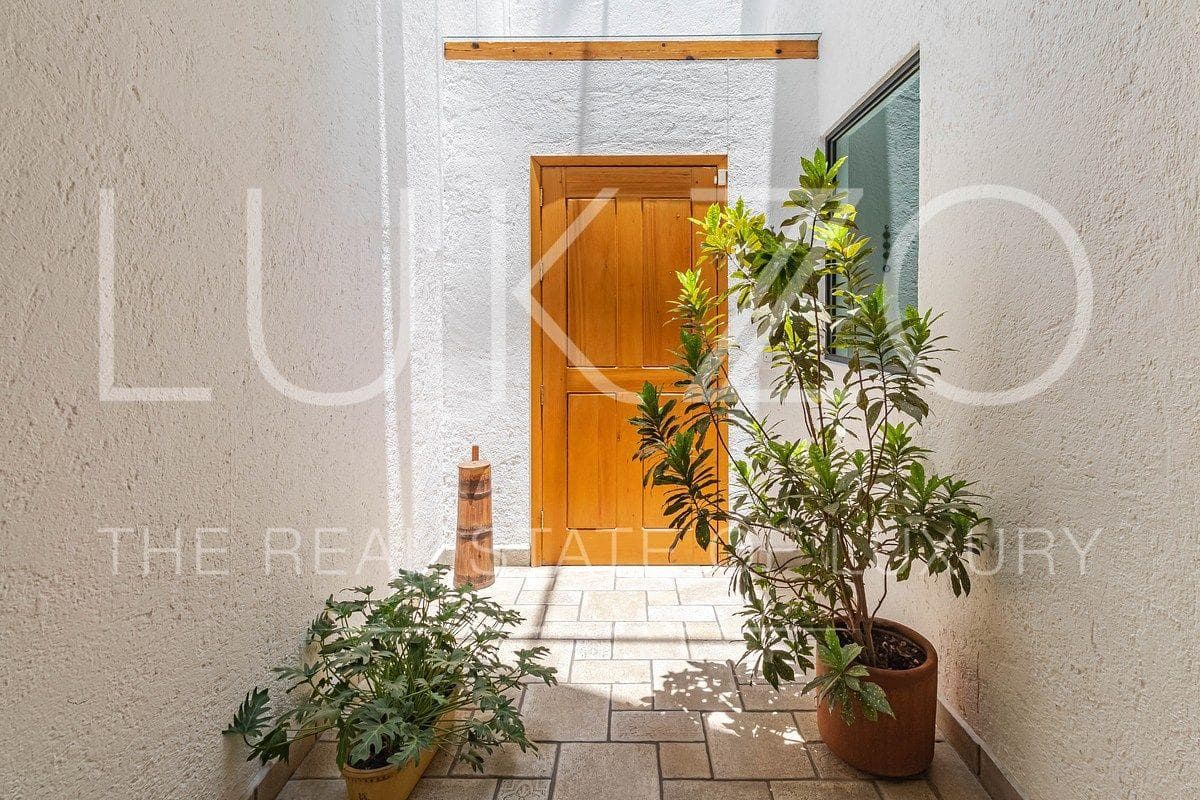 House for Sale in Lomas de Coyuca, Cuernavaca