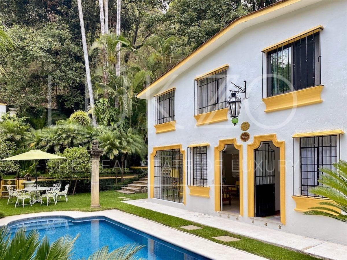 House for Sale in Rancho Cortés, Cuernavaca