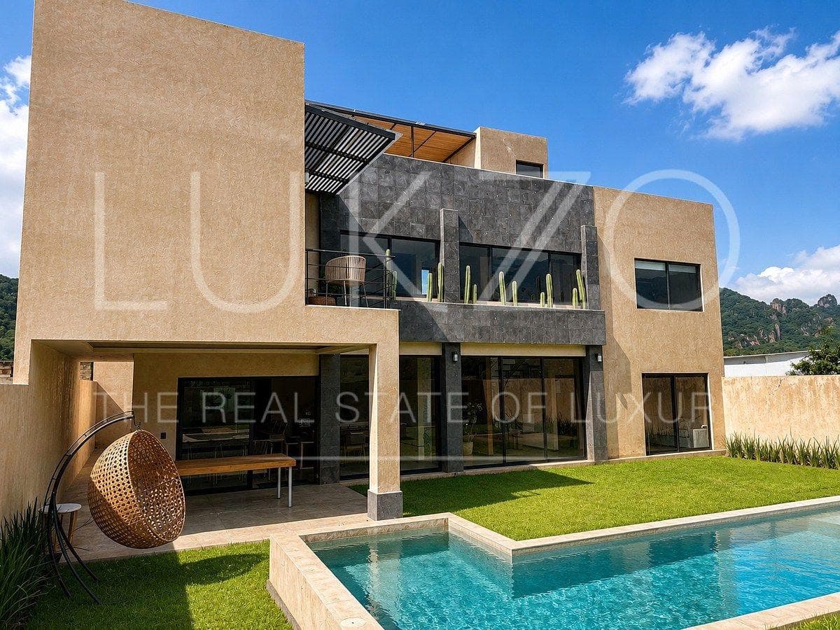 House for Sale in Tepoztlan