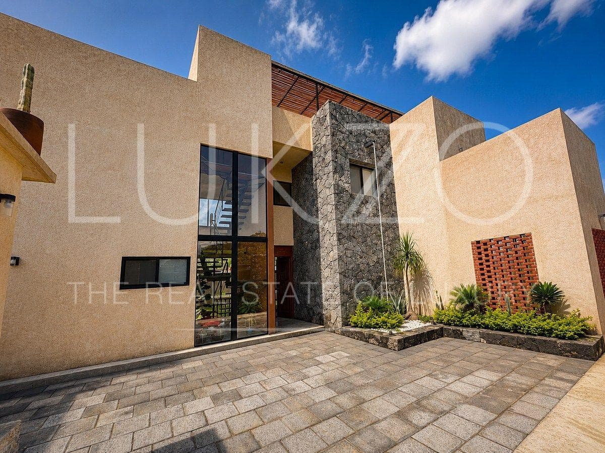 House for Sale in Tepoztlan