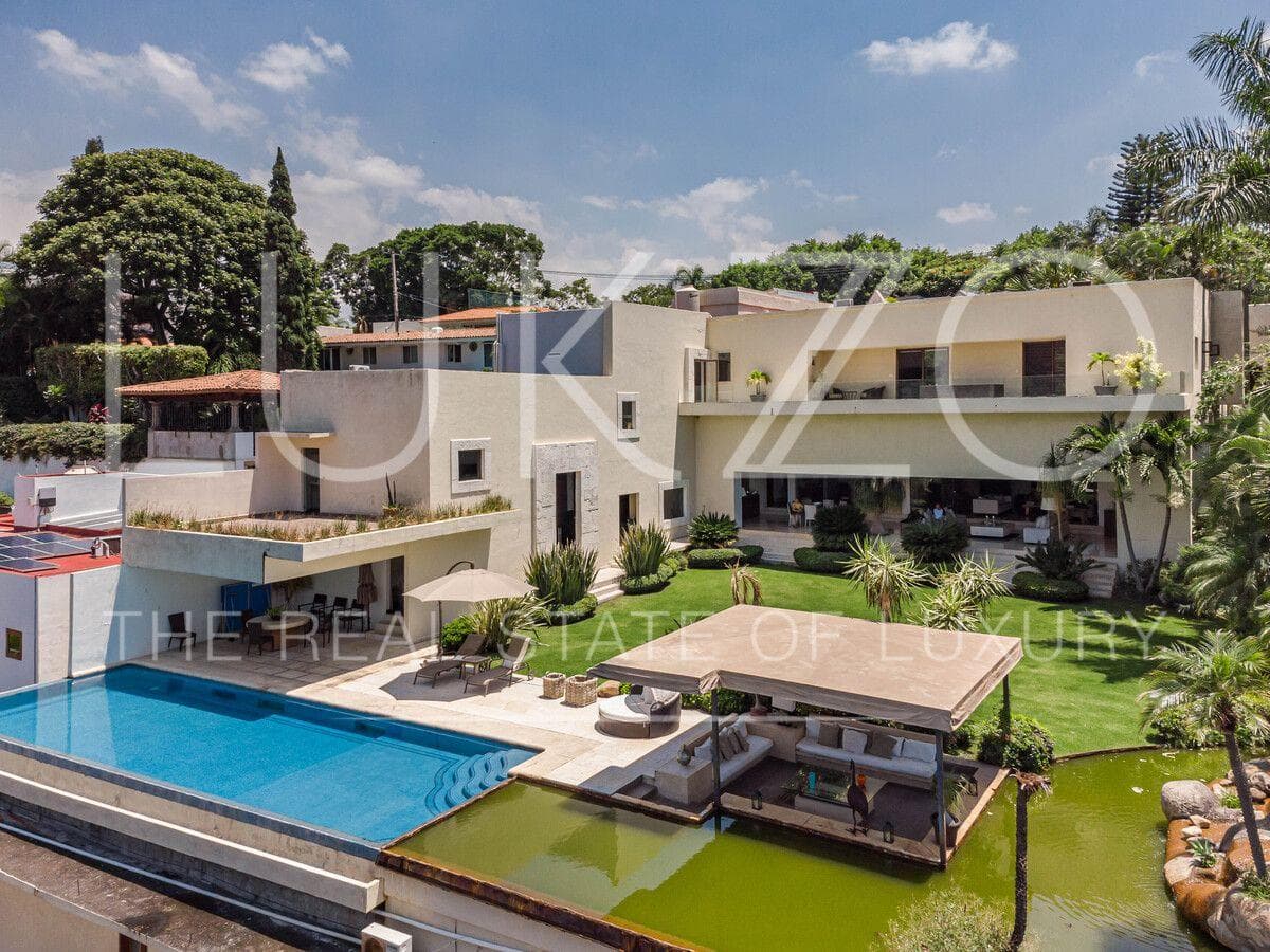 House for Sale in Tabachines, Cuernavaca