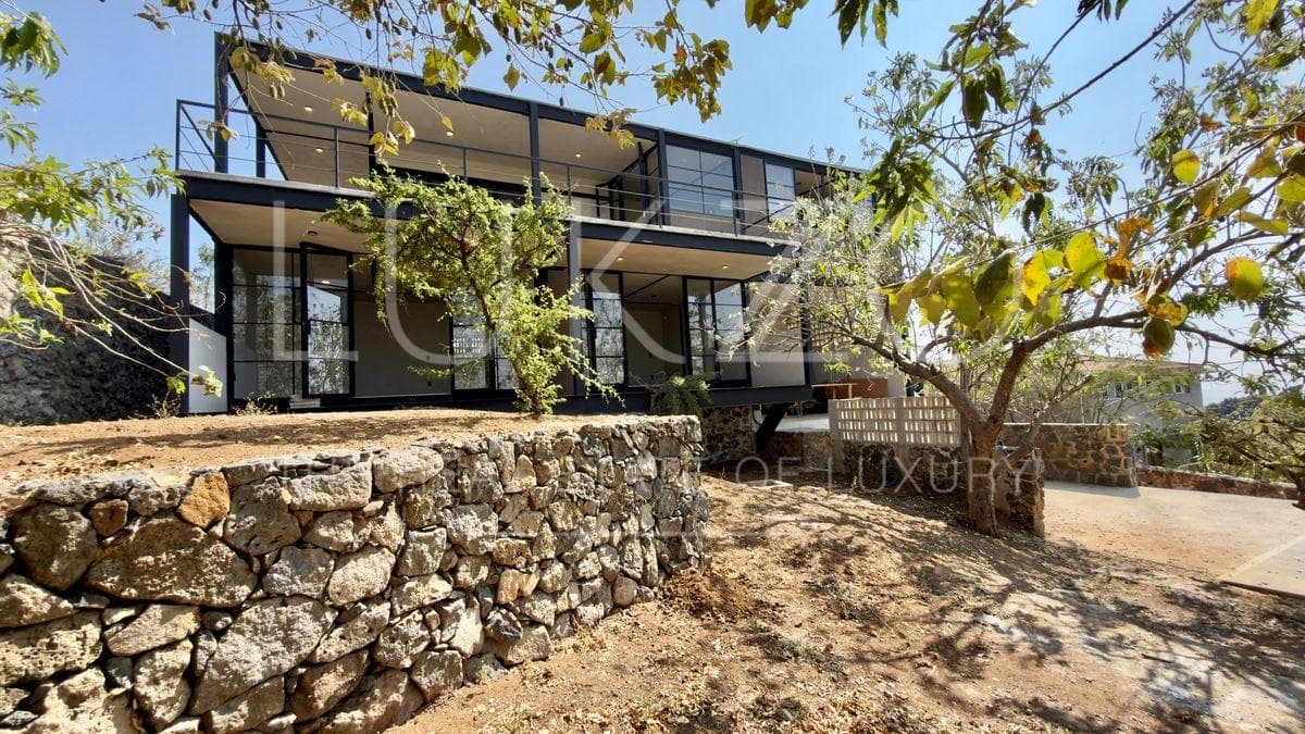 House for Sale in Tepoztlan