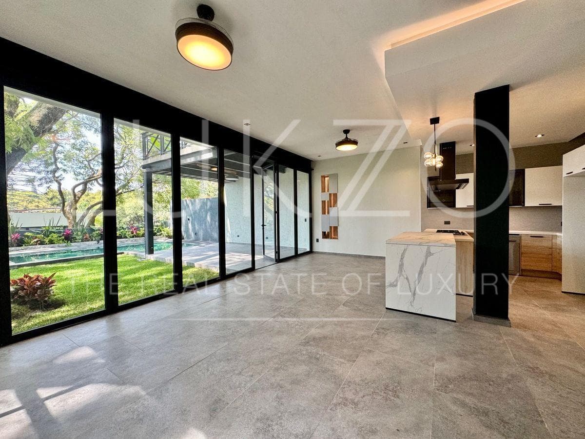House for Sale in Rancho Cortés, Cuernavaca