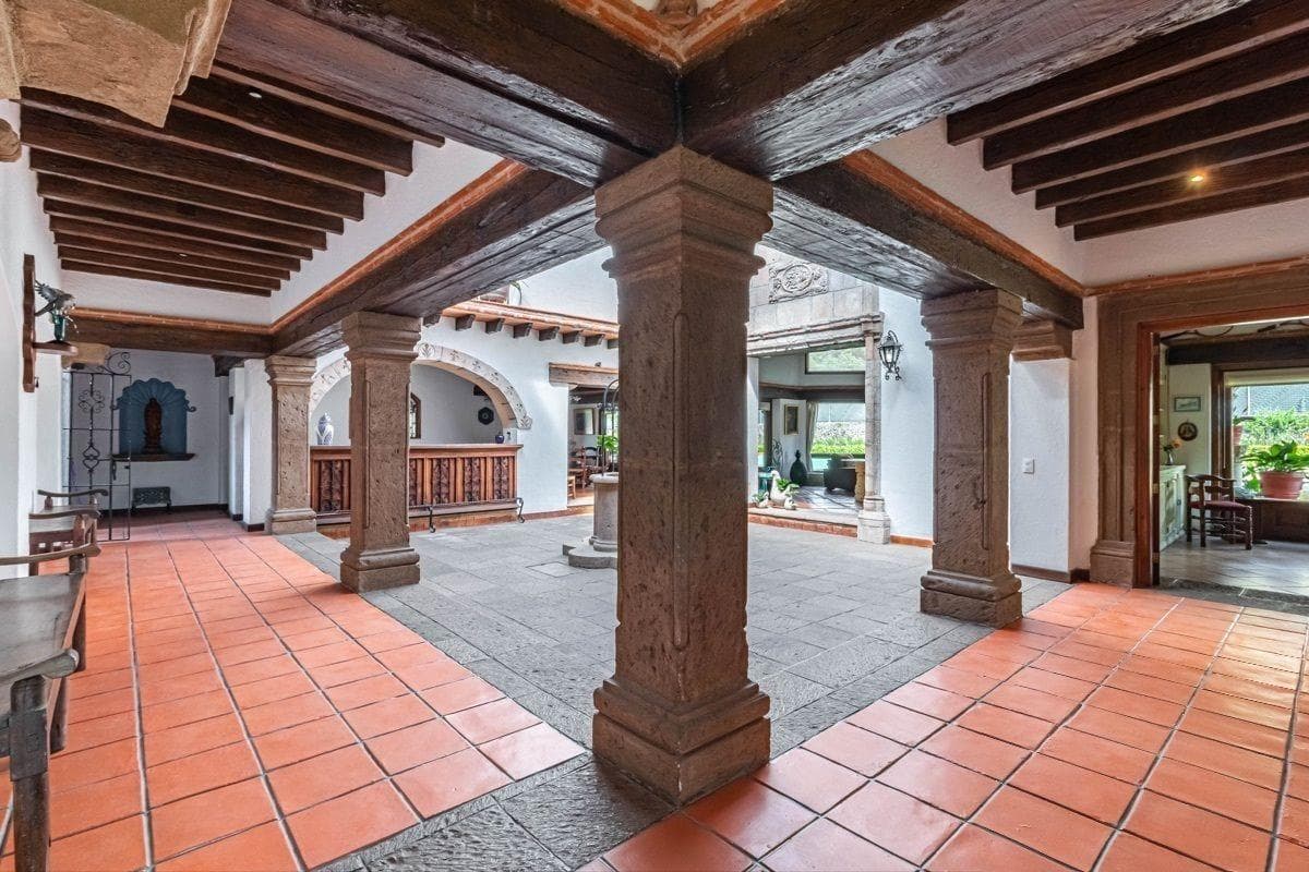 House with a pool and garden in the Atongo Valley, Tepoztlán