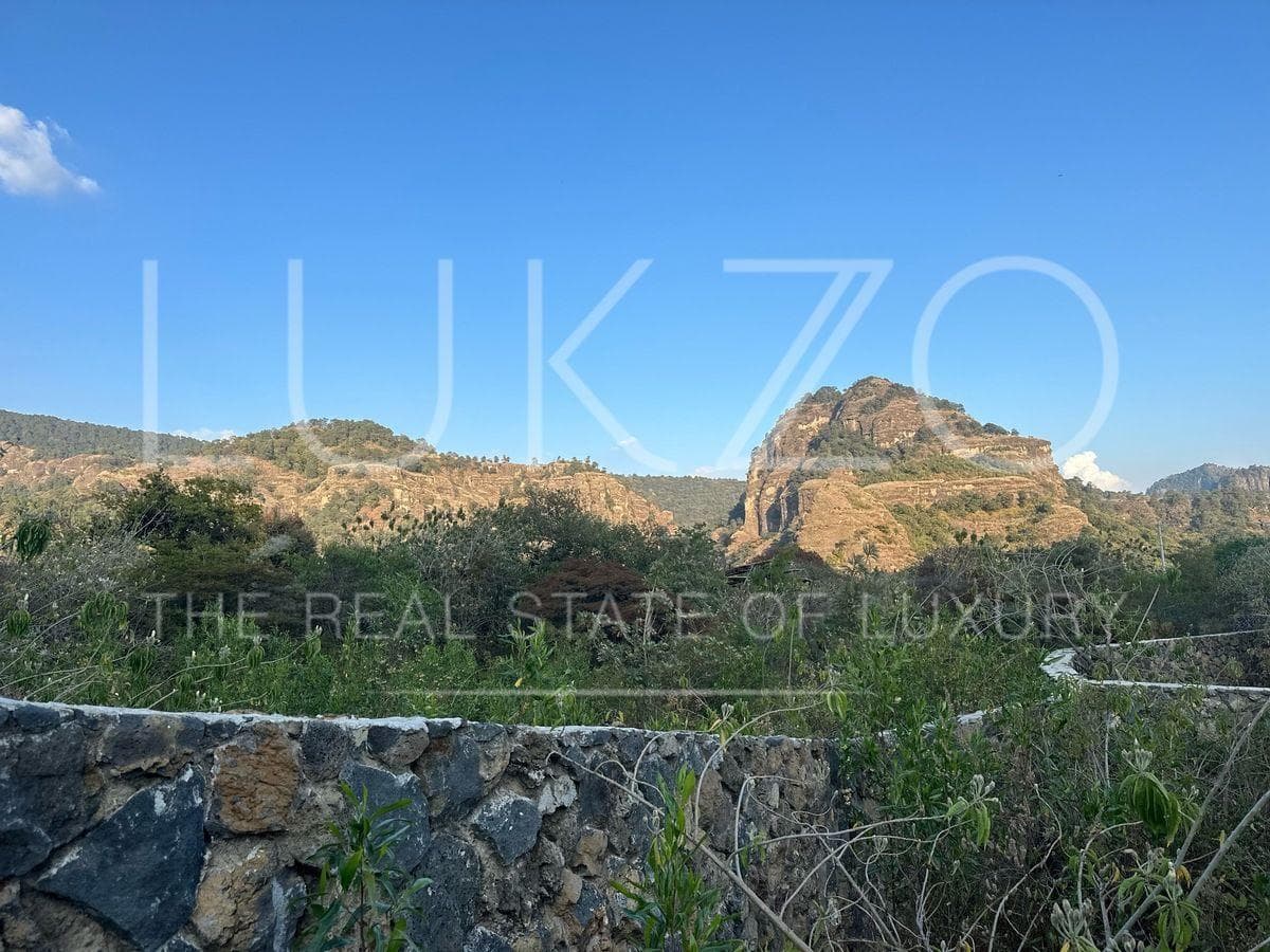 Land for Sale in Tepoztlán