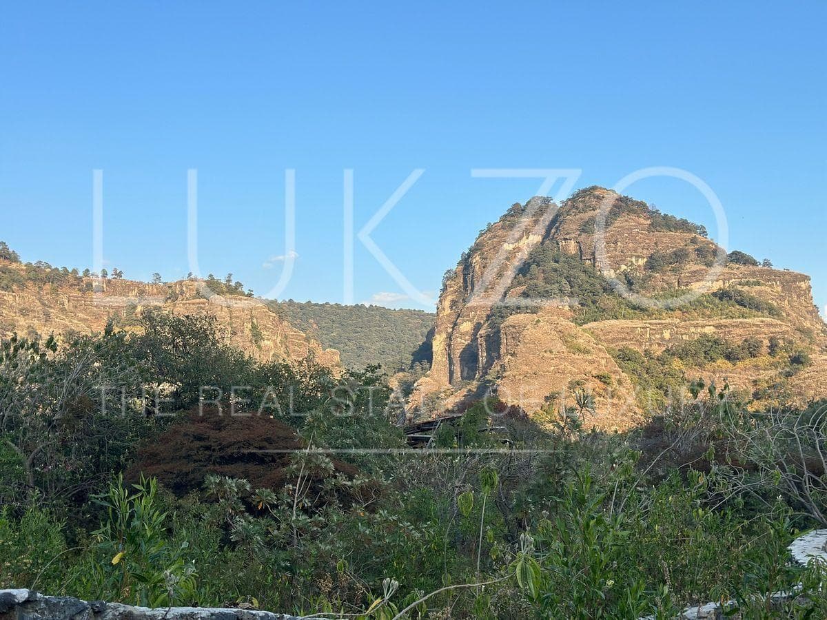 Land for Sale in Tepoztlán