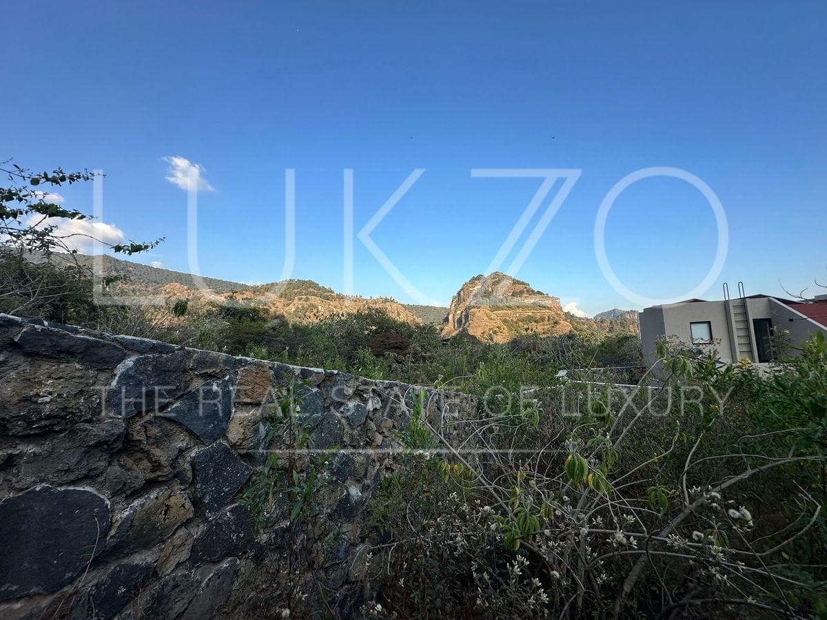 Land for Sale in Tepoztlán