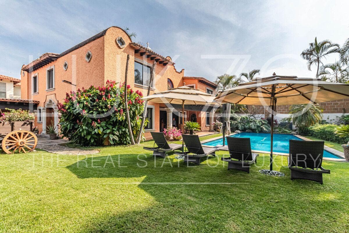 House for Sale in the Sumiya Residential Community